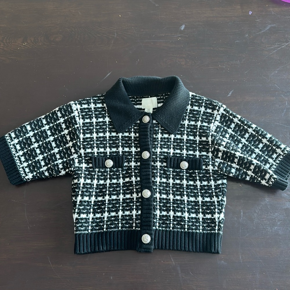Cardigan short sleeve sweater